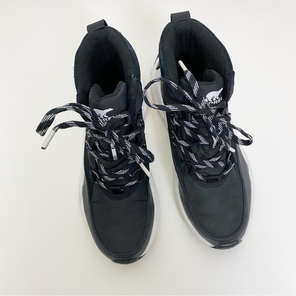 New! Sorel Kinetic RNEGD Conquest Winter Shoe Boot Black - Picture 3 of 9